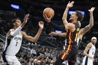 再次焕发出 再次焕发出