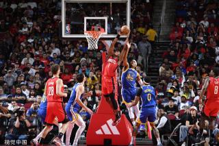 再次焕发出 再次焕发出